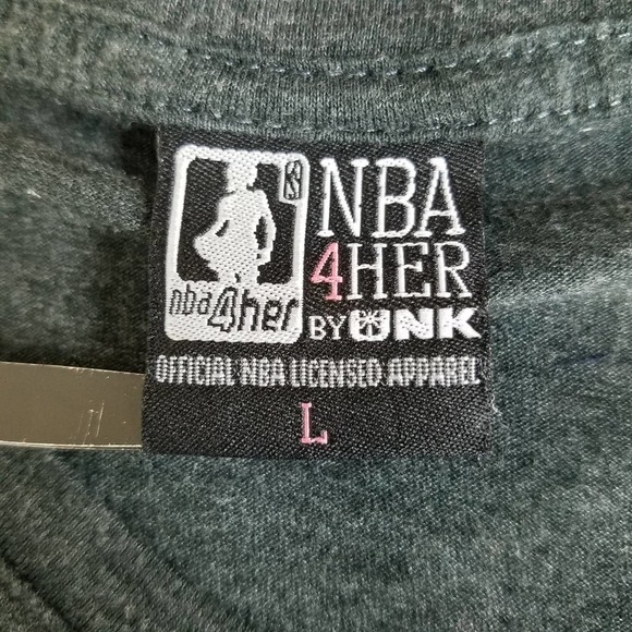 NBA Cleveland Cavaliers Gray V Neck Tee Shirt - Picture 4 of 5